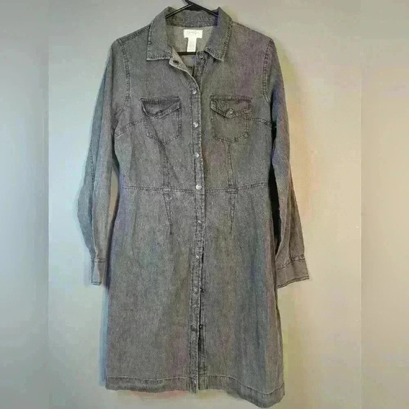 Jessica Simpson Dresses & Skirts - Jessica Simpson blacks/ gray denim dress snap up front Fall festival